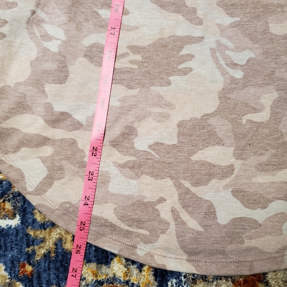 Style & Co Camouflage V-neck Tshirt in Tan - Picture 5 of 6